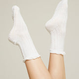 Classic White Floral Ankle Socks