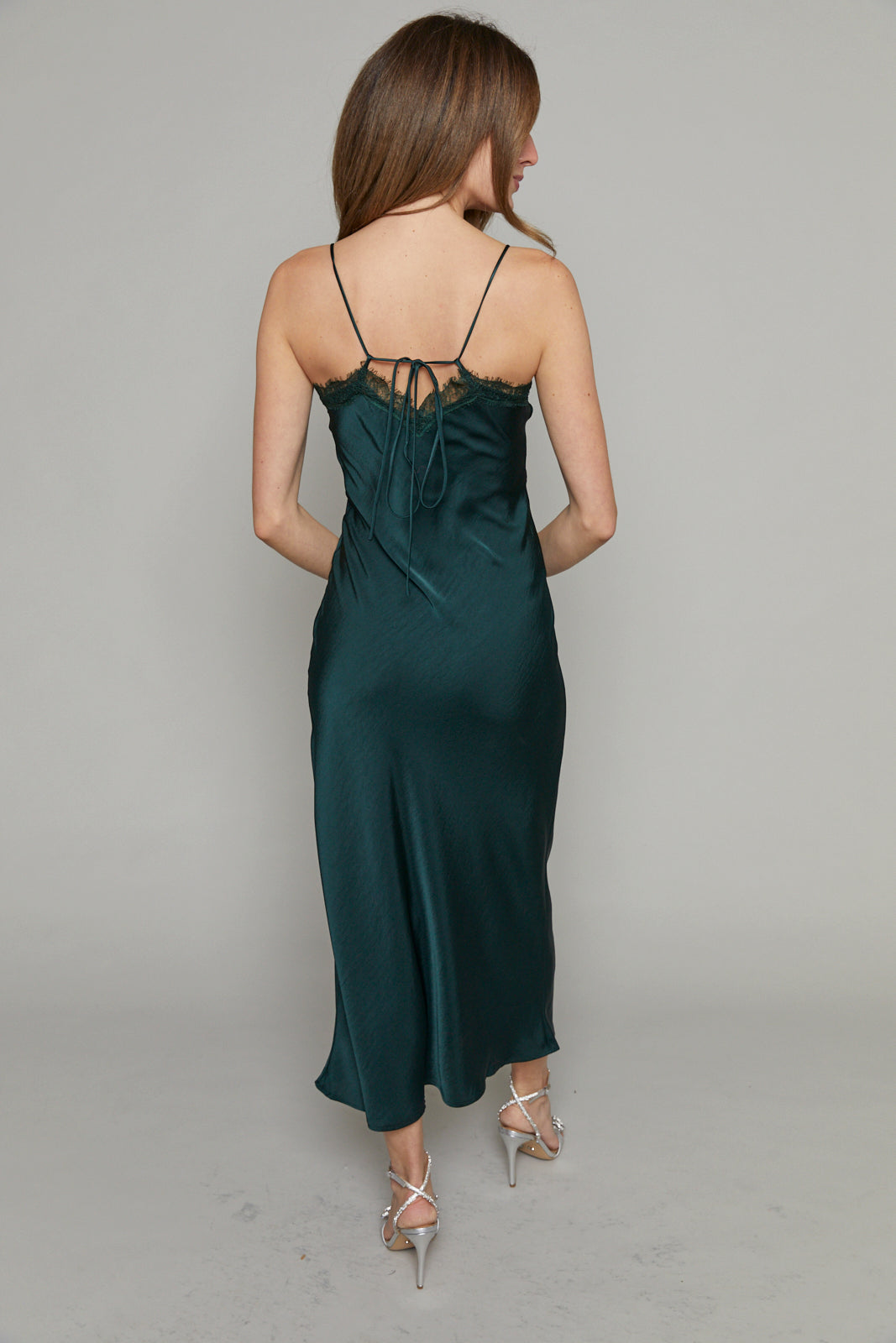 Green Silk Spaghetti Strap Dress Dark Green Zapaka Women Dark Green Prom Dress with Slit Spaghetti Straps Mermaid Satin Long Evening Dress Green Silk Spaghetti Strap Dress Dark Green Zapaka Women Dark Green Prom Dress with Slit Spaghetti Straps Mermaid Satin Long Evening Dress