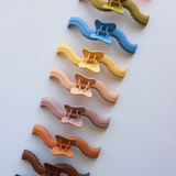 Matte Wavy Banana Hair Clip