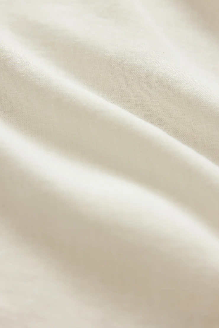 Easton Solid Linen Button Up - White
