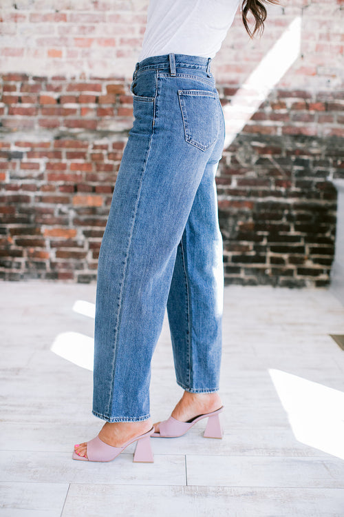 Lilith Wide Leg Ankle Jeans